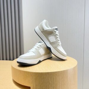 lacoste classic leather sneakers white