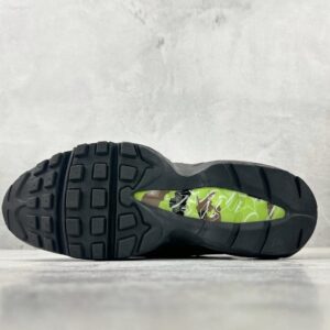 corteiz x nike air max 95 black