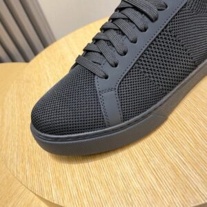 lacoste black classic sneakers
