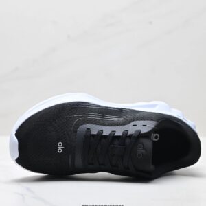 alo yoga alo runner sneakers black white