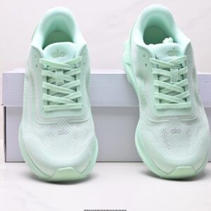 alo yoga alo runner sneakers green