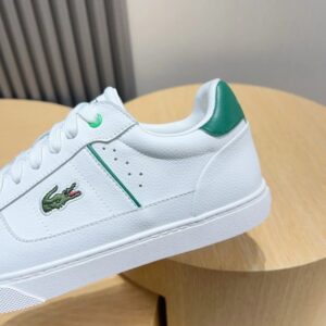 lacoste classic style sneakers white