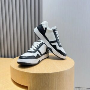 lacoste classic sneakers black white