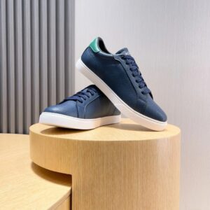 lacoste pebble leather sneakers blue