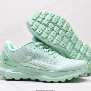 alo yoga alo runner sneakers green