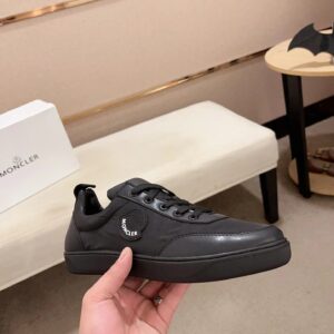 moncler lunarove sneakers black