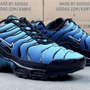 nike air max plus blue black