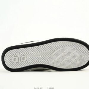 alo yoga runne sneakers pink white