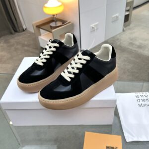 maison margiela mm6 thick bottom sneakers black