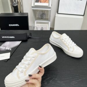chanel vintage sneakers white