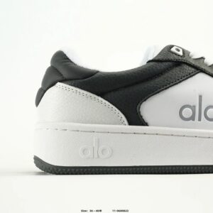 alo yoga runner sneakers black white
