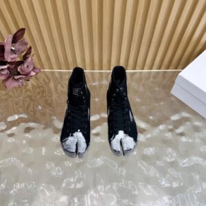 maison margiela mm6 tabi graffiti canvas high sneakers black