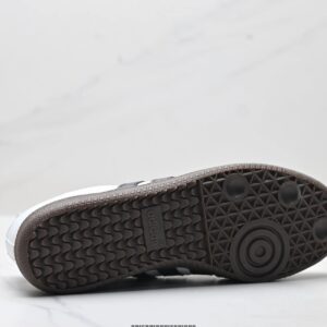 adidas originals samba classic black white