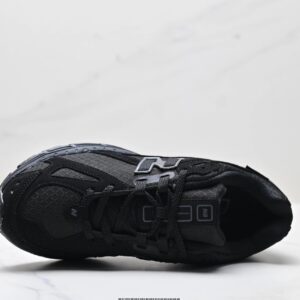 new balance m1906 sneaker black