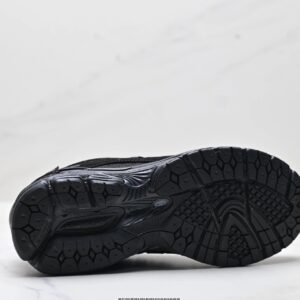 new balance m1906 sneaker black