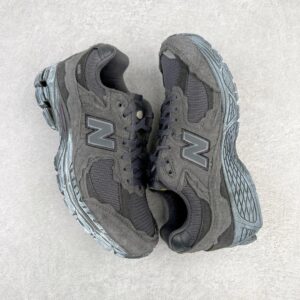 new balance 2002r sneakers grey