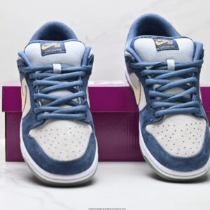 nike sb dunk low retro sneakers blue