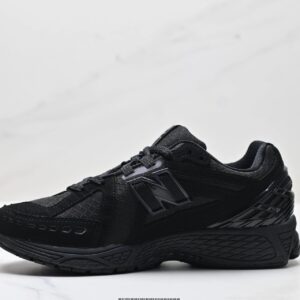 new balance m1906 sneaker black