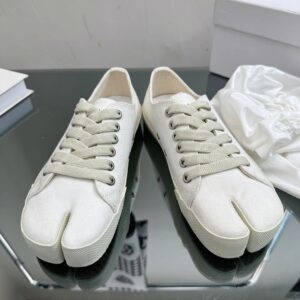 maison margiela mm6 tabi canvas sneakers white