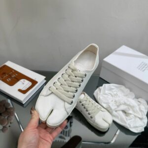 maison margiela mm6 tabi canvas sneakers white
