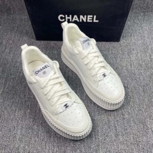chanel casual sneakers white