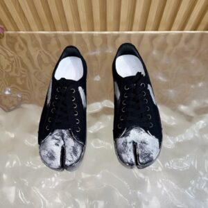 maison margiela mm6 tabi graffiti sneakers black