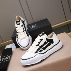 maison mihara yasuhiro mmy white sneakers black bone