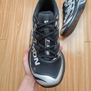 mm6 x salomon sctur 2 sneakers black silver