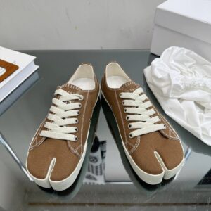 maison margiela mm6 tabi canvas sneakers brown