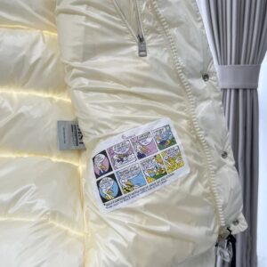 ​​moncler maya ivory men's short hooded down jacket​ white