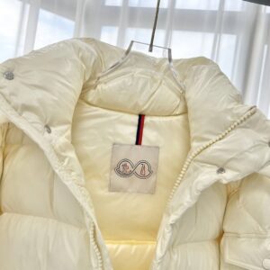 ​​moncler maya ivory men's short hooded down jacket​ white