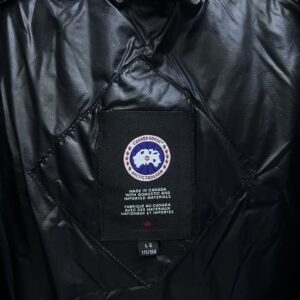 ​​canada goose black label chilliwack short down jacket​