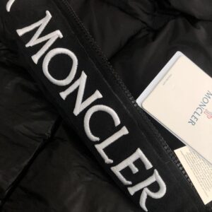 moncler embroidered lettering down jacket(black)