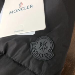 moncler embroidered lettering down jacket(black)