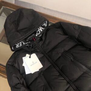 moncler embroidered lettering down jacket(black)
