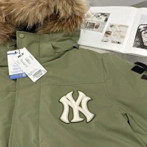 ​​mlb new york yankees oversized logo hooded long puffer jacket​ green