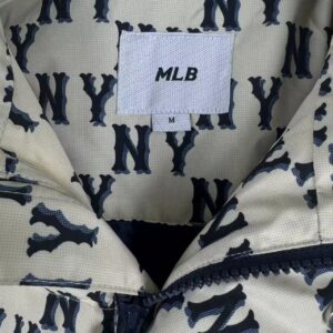 mlb vintage monogram short puffer jacket beige​