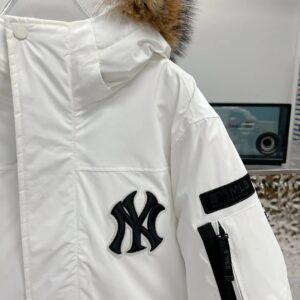 mlb yankees white fur hooded jacket
