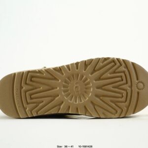 ugg sheepskin short boots beige