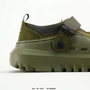 ugg peakmod lowcut tasmans green