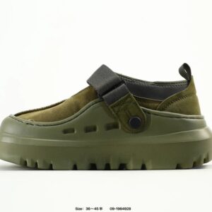 ugg peakmod lowcut tasmans green