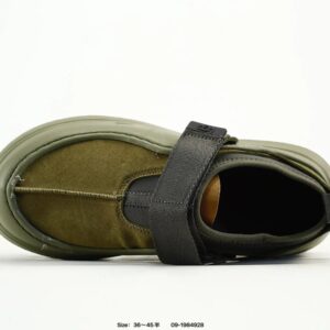 ugg peakmod lowcut tasmans green