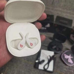 beats fit pro bluetooth earphones