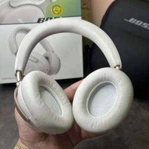 bose quietcomfort ultra headphones white black
