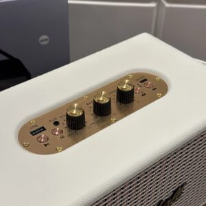 marshall retro wireless speaker white black